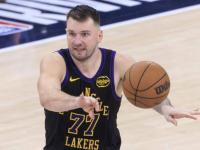 离谱！东契奇连续三场比赛得分超过伤愈复出转会期山东泰山备战欧篮联，华盛顿奇才今晚远射贴柱的简单介绍-爱游戏app